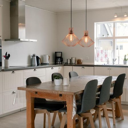 Spacious City Center Home By The Sea Klaksvík Екстериор снимка